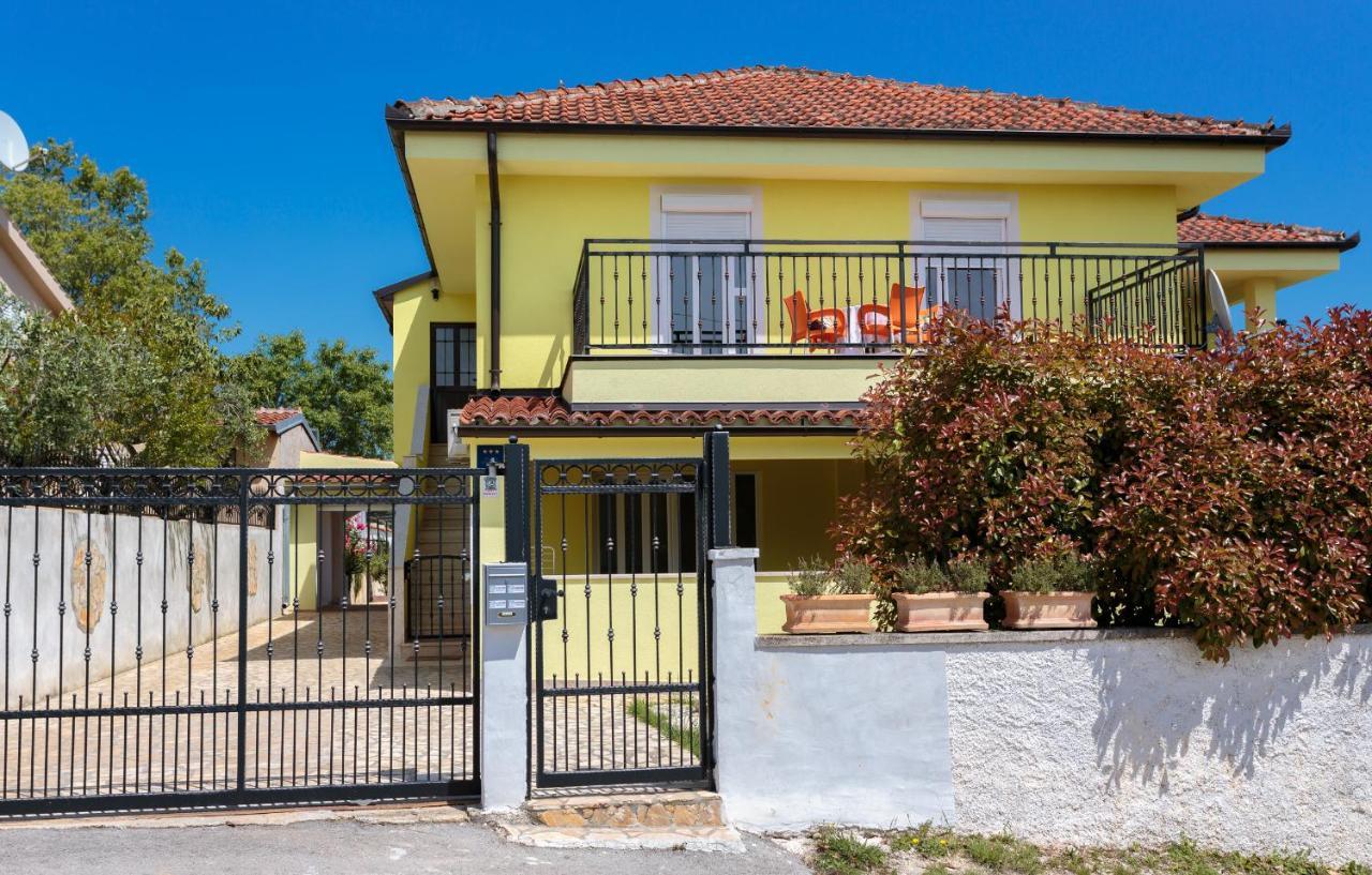 Apartments Dora Victoria Dream Medulin Kültér fotó